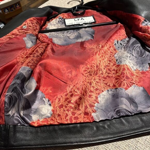 Leather jacket  - Picture 9 of 9